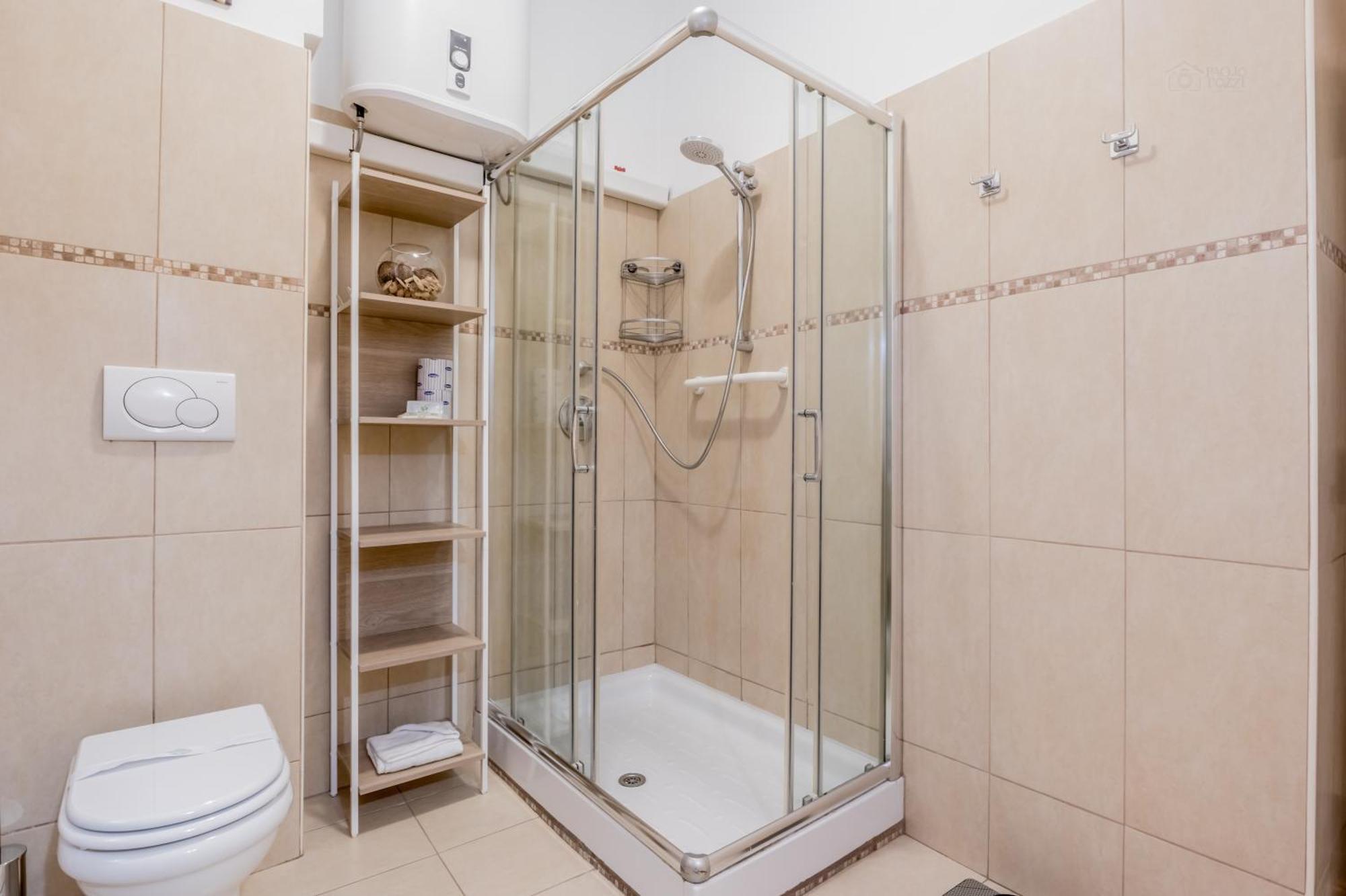 Piazza Vescovio Spazioso Trilocale Appartement Rome