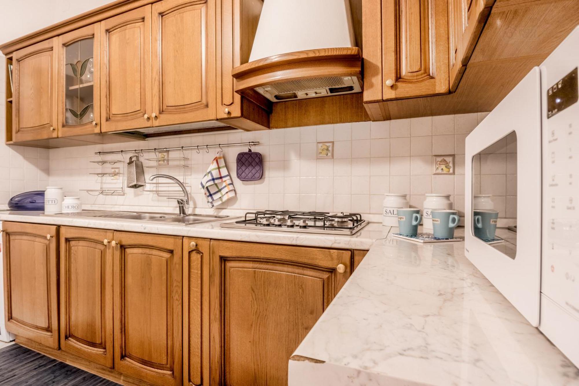Appartement Piazza Vescovio Spazioso Trilocale Rome